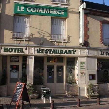 Hotel Le Commerce Bellegarde-du-Loiret Экстерьер фото