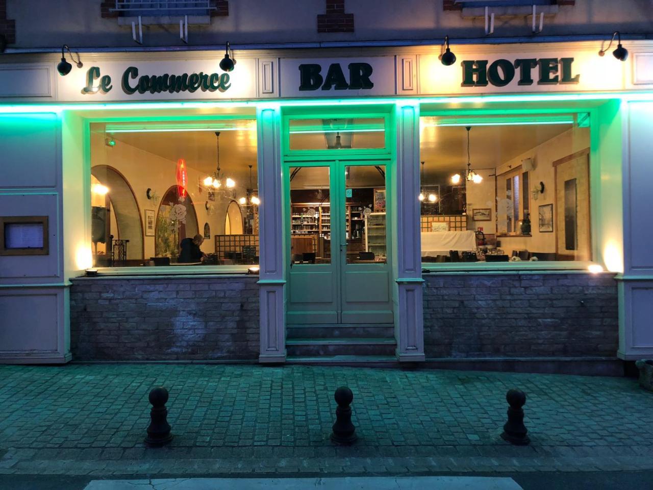 Hotel Le Commerce Bellegarde-du-Loiret Экстерьер фото